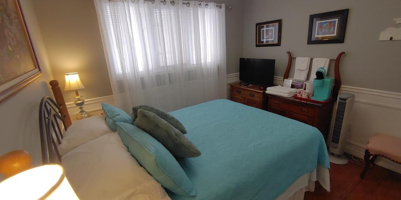 Bobcaygeonb&B Kawartha Lakes Buitenkant foto