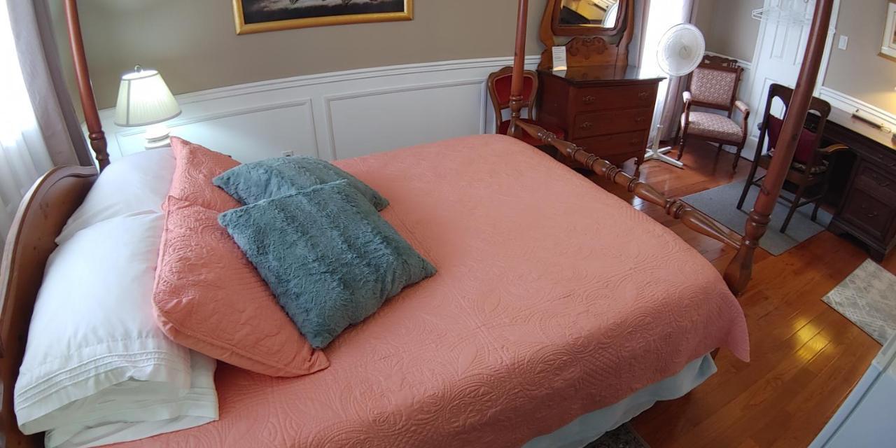 Bobcaygeonb&B Kawartha Lakes Buitenkant foto